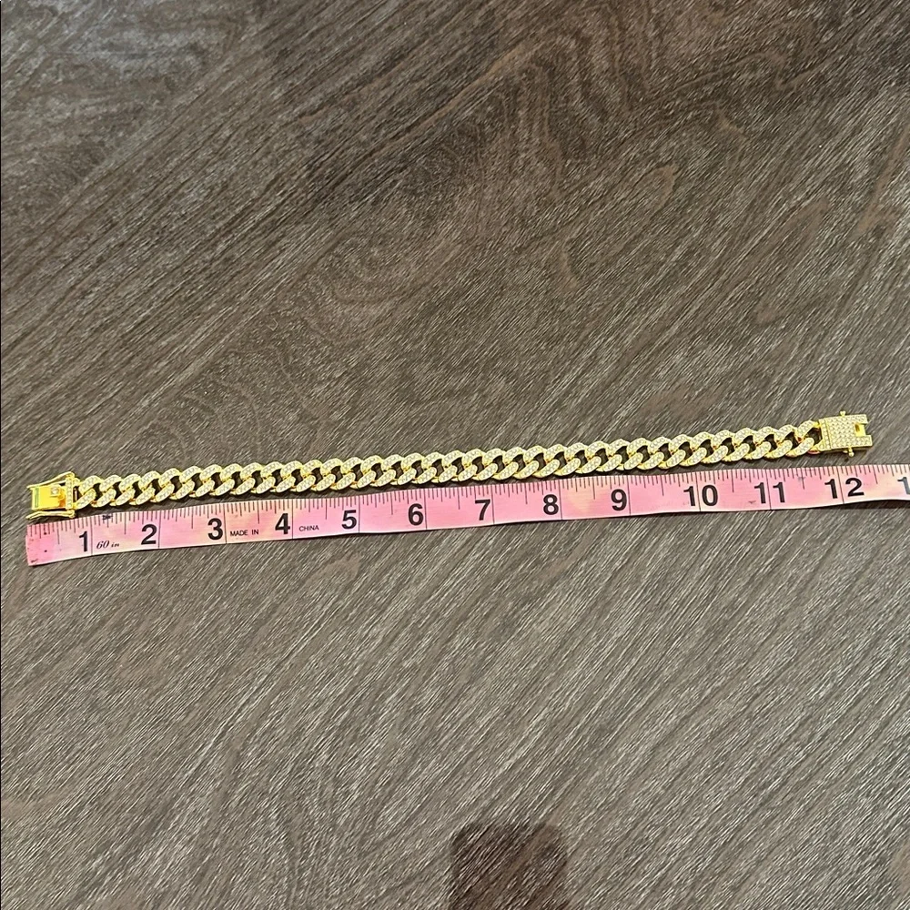 Luxury Gold Dog Collar with Rhinestones